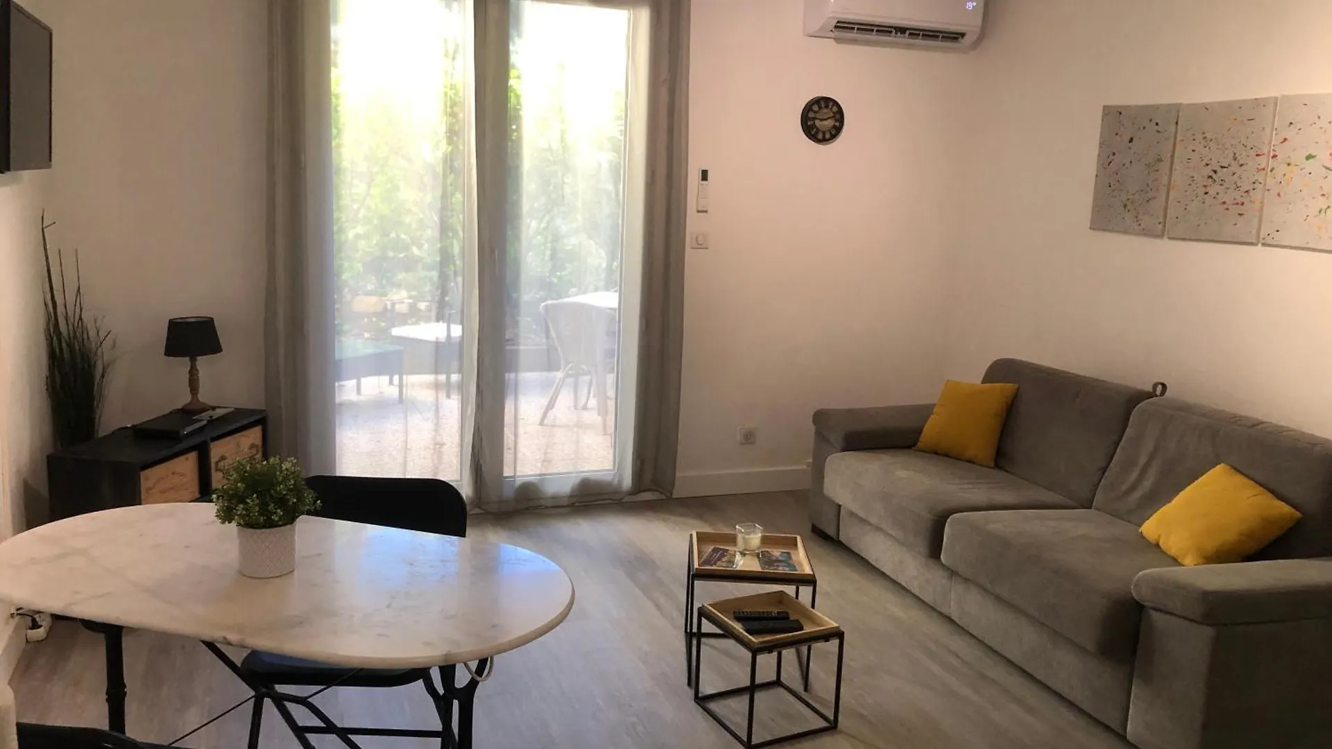 Studio Avec Jardin Privatif Gréoux-les-Bains Apartmán